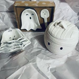 Strawberry 10 ghost and mummy lot